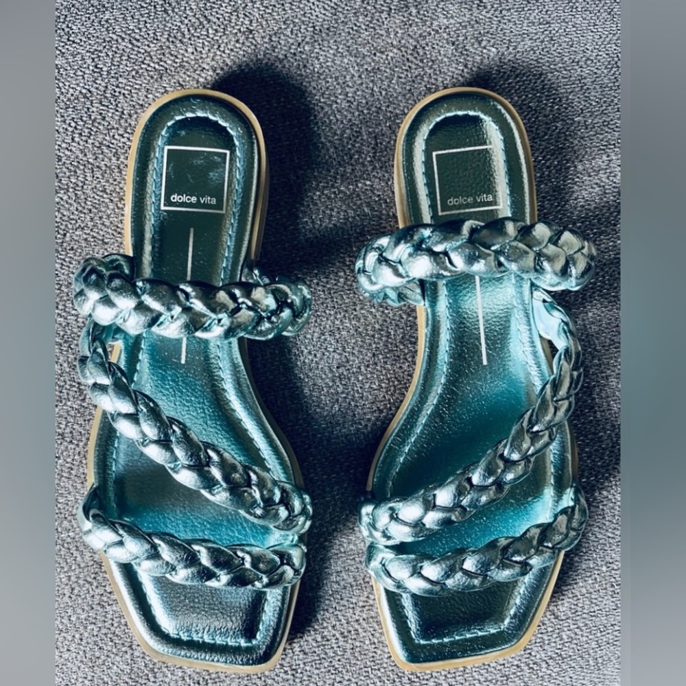 Dolce Vita NWOT Sandals 7.5